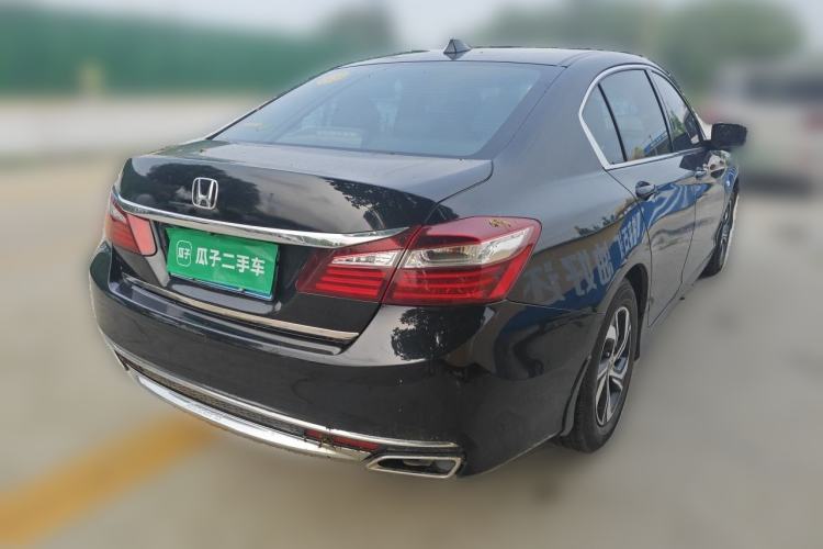 Used Honda Accord 2016 2.0L Comfort Edition Rear Right 45 Deg