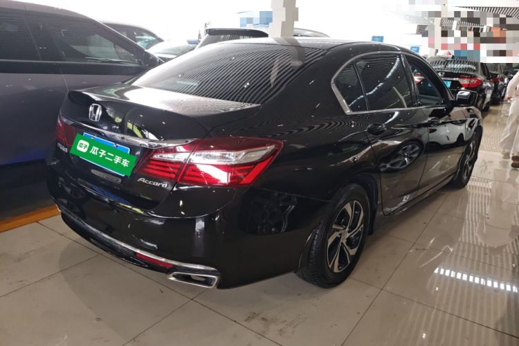 Used Honda Accord 2016 2.0L Comfort Edition Rear Right 45 Deg