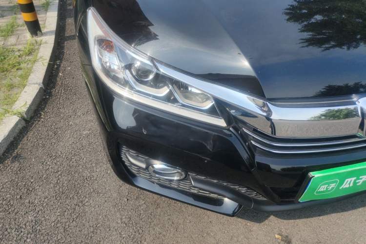 Used Honda Accord 2016 2.0L Elite Edition Right Front Headlight