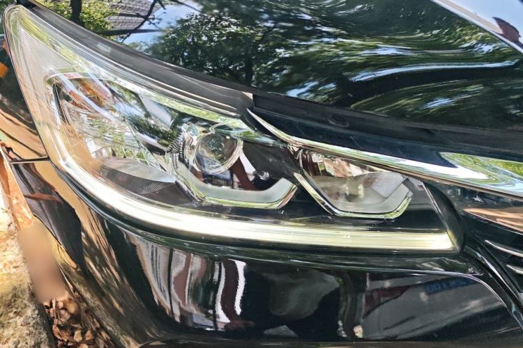 Used Honda Accord 2016 2.0L Comfort Edition Right Front Headlight