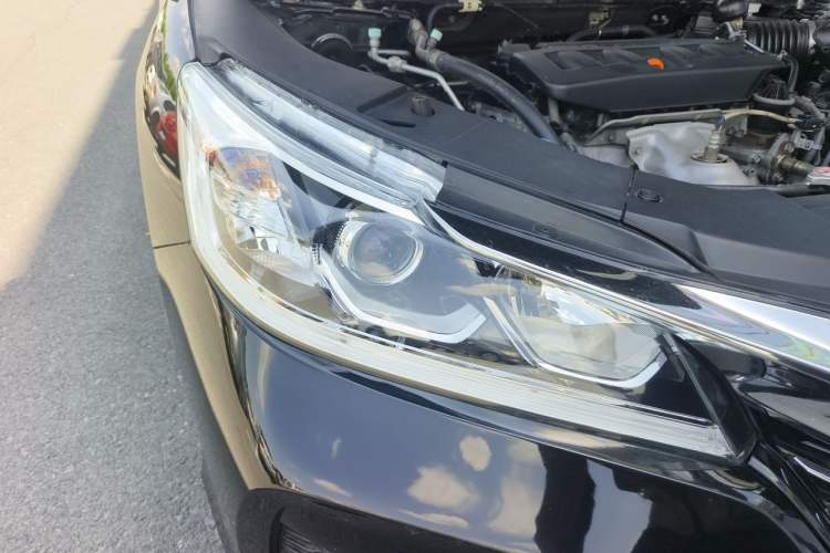Used Honda Accord 2016 2.0L Comfort Edition Right Front Headlight