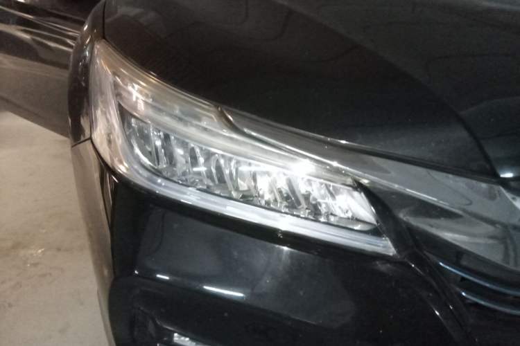 Used Honda Accord 2016 Hybrid 2.0L Sharp Edition Right Front Headlight