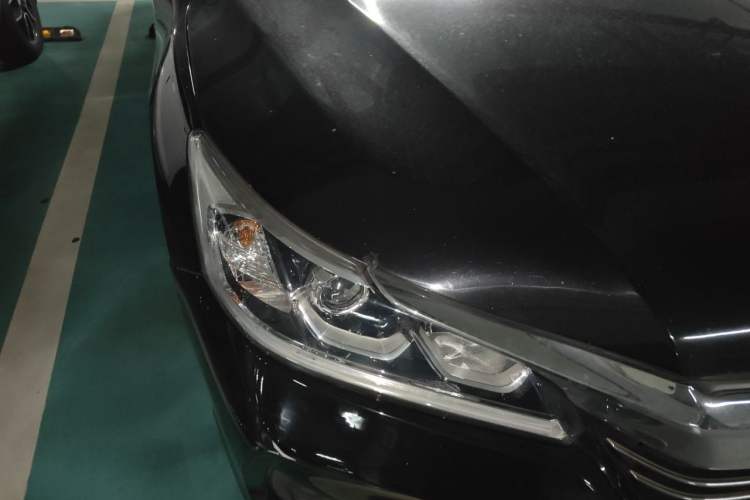 Used Honda Accord 2016 2.0L Comfort Edition Right Front Headlight