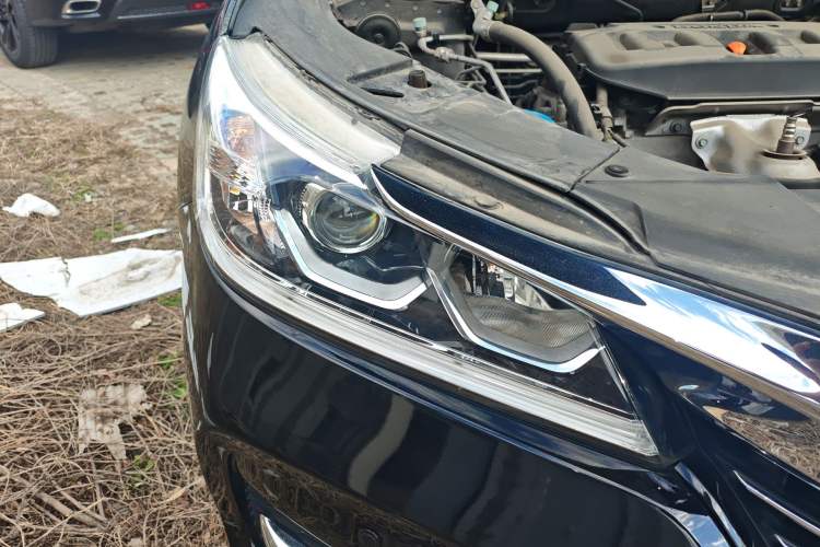 Used Honda Accord 2016 2.0L Comfort Edition Right Front Headlight