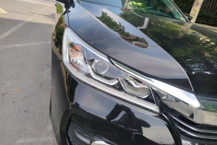 Used Honda Accord 2016 2.0L Comfort Edition Right Front Headlight