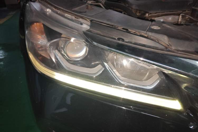 Used Honda Accord 2016 2.0L Comfort Edition Right Front Headlight