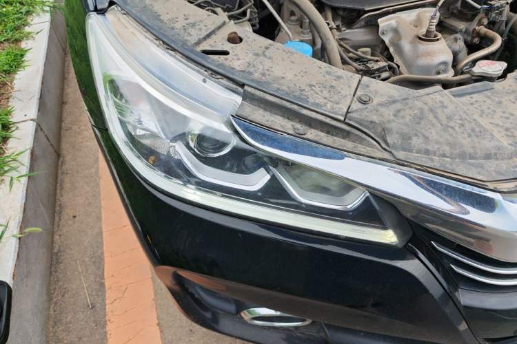 Used Honda Accord 2016 2.0L Comfort Edition Right Front Headlight
