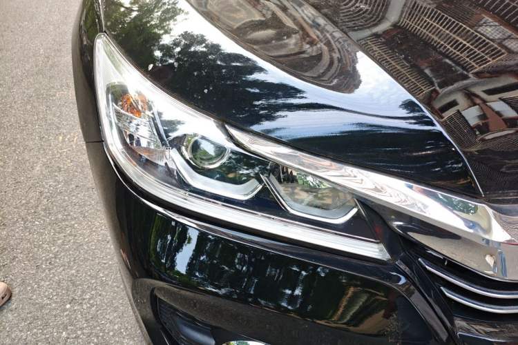 Used Honda Accord 2016 2.0L Elite Edition Right Front Headlight