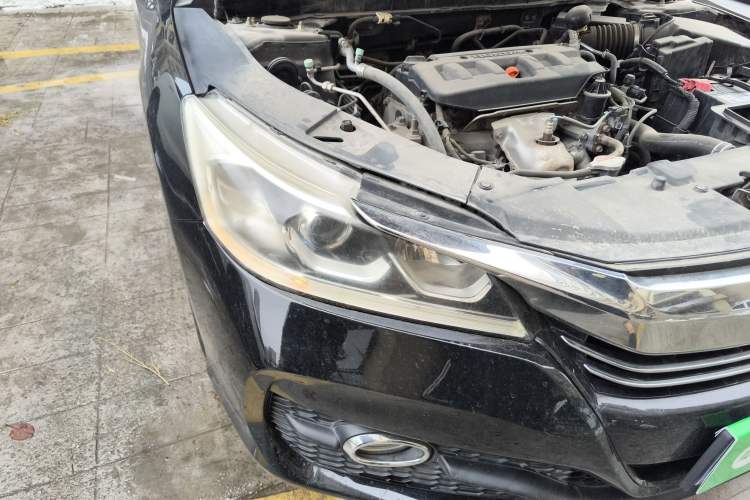 Used Honda Accord 2016 2.0L Comfort Edition Right Front Headlight