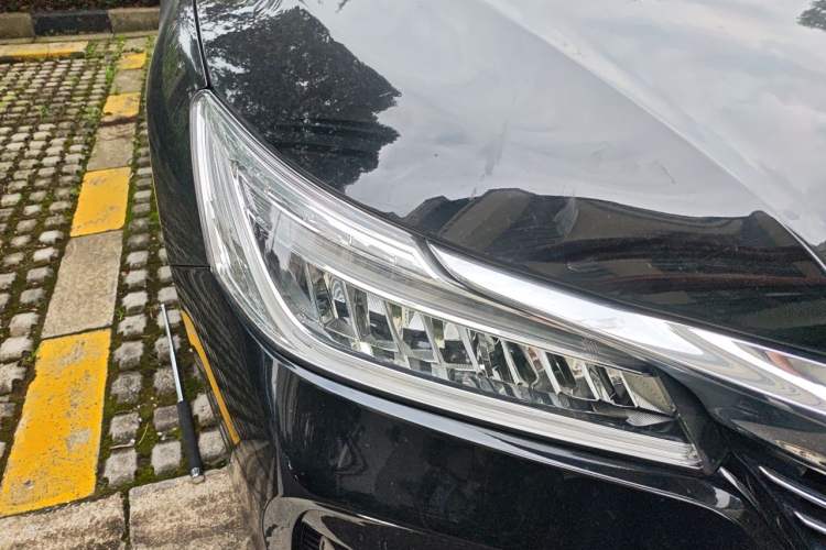 Used Honda Accord 2016 2.4L Comfort Edition Right Front Headlight