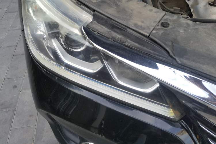 Used Honda Accord 2016 2.0L Comfort Edition Right Front Headlight