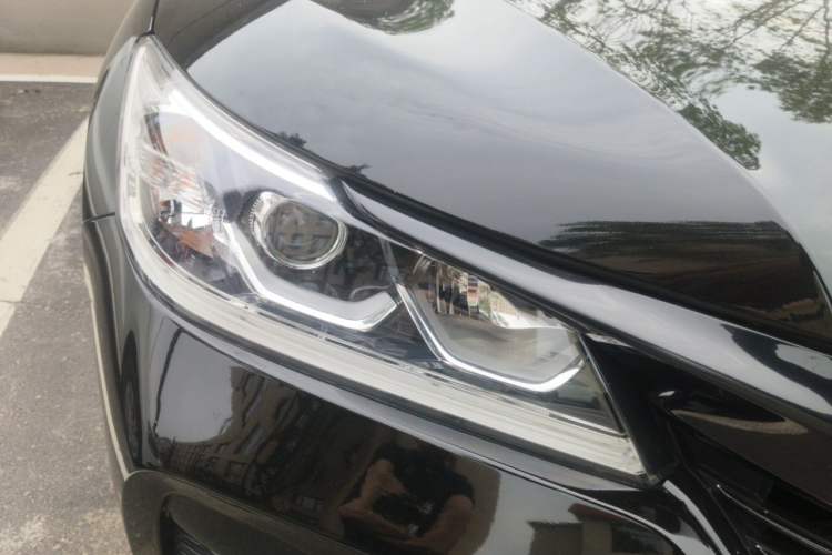 Used Honda Accord 2016 2.0L Elite Edition Right Front Headlight