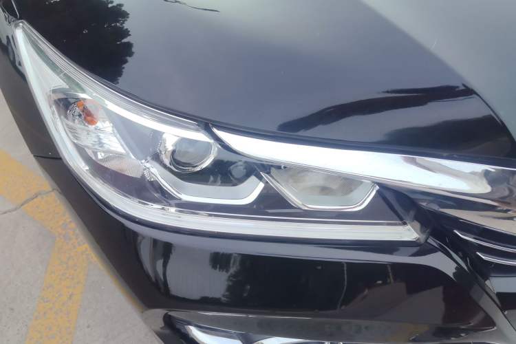 Used Honda Accord 2016 2.0L Comfort Edition Right Front Headlight