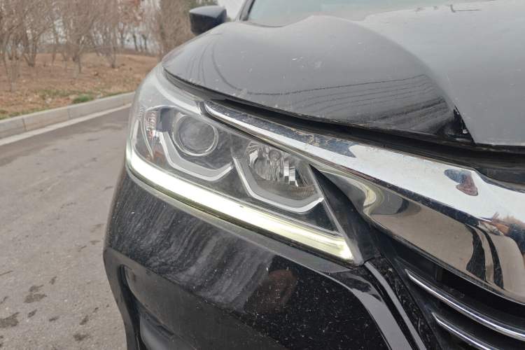 Used Honda Accord 2016 2.0L Comfort Edition Right Front Headlight