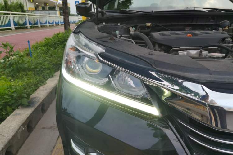 Used Honda Accord 2016 2.0L Elite Edition Right Front Headlight
