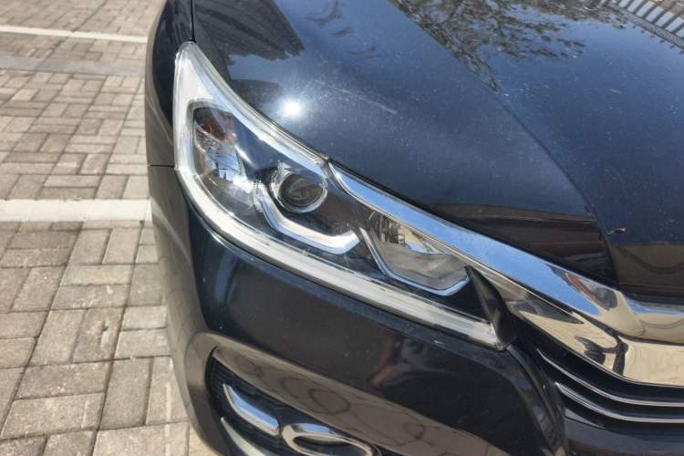 Used Honda Accord 2016 2.0L Elite Edition Right Front Headlight