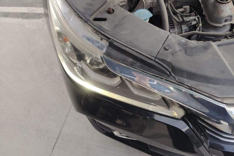 Used Honda Accord 2016 2.0L Comfort Edition Right Front Headlight