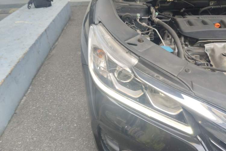 Used Honda Accord 2016 2.0L Comfort Edition Right Front Headlight