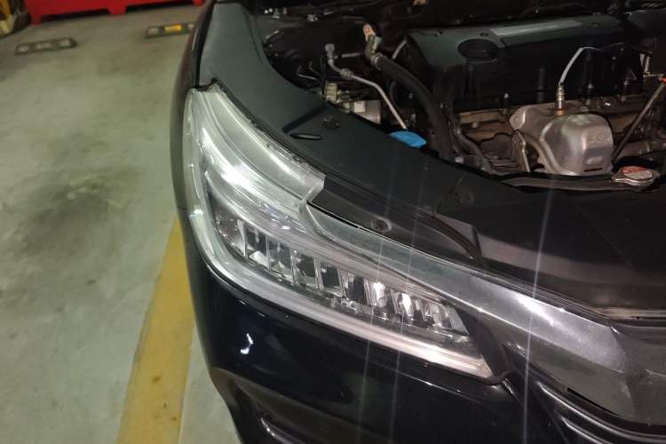 Used Honda Accord 2016 2.4L Zhi Rui Edition Right Front Headlight