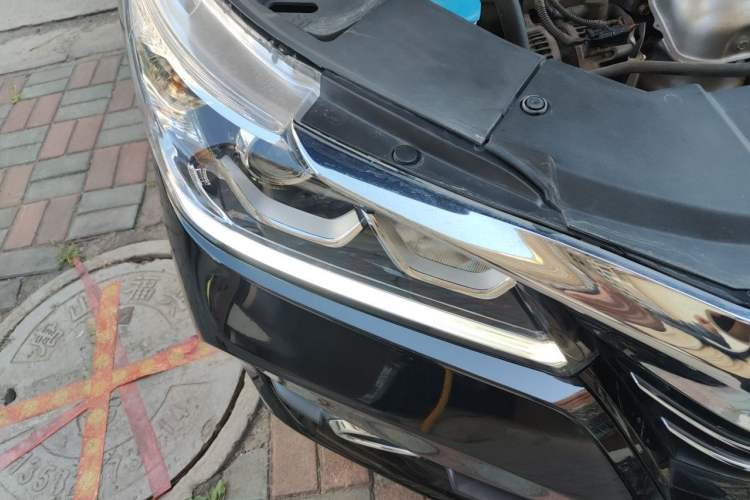 Used Honda Accord 2016 2.0L Comfort Edition Right Front Headlight