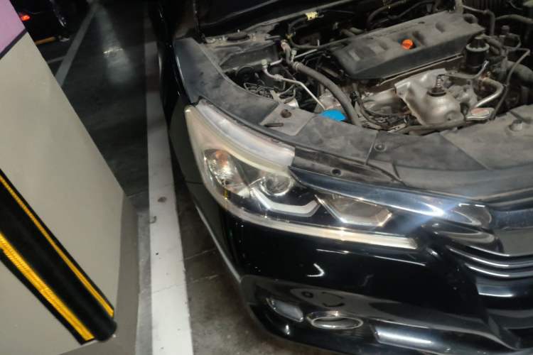 Used Honda Accord 2016 2.0L Luxury Edition Right Front Headlight
