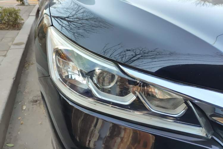 Used Honda Accord 2016 2.0L Elite Edition Right Front Headlight