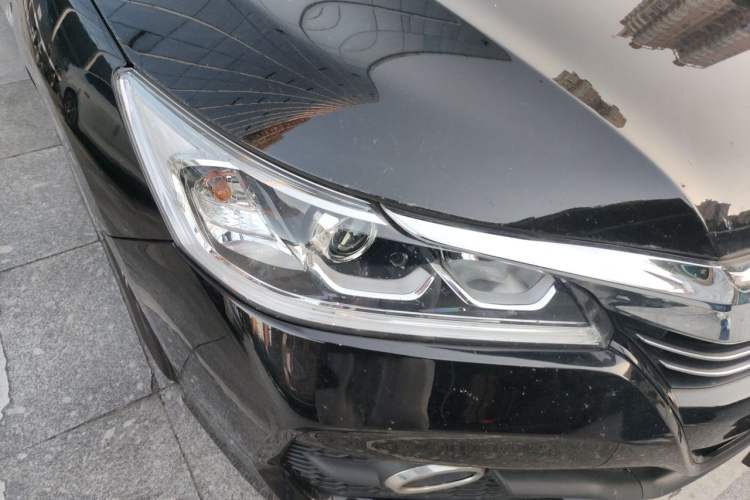 Used Honda Accord 2016 2.0L Elite Edition Right Front Headlight