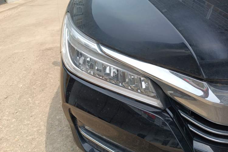 Used Honda Accord 2016 2.4L Luxury Edition Right Front Headlight