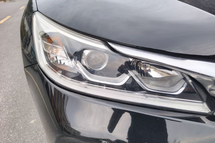 Used Honda Accord 2016 2.0L Comfort Edition Right Front Headlight