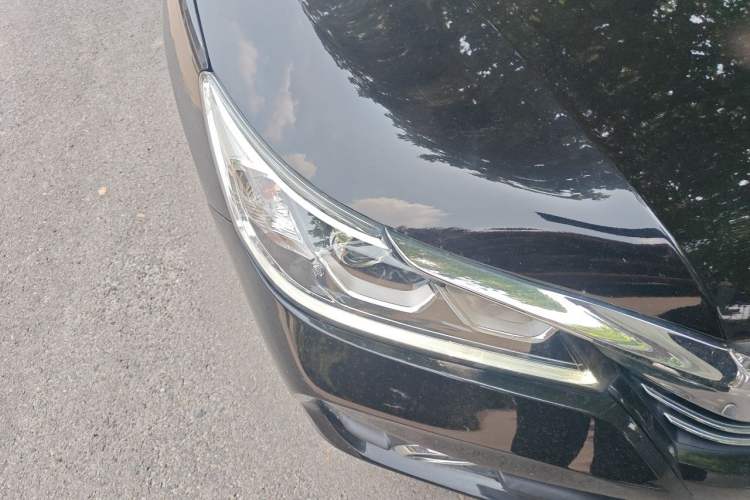 Used Honda Accord 2016 2.0L Comfort Edition Right Front Headlight