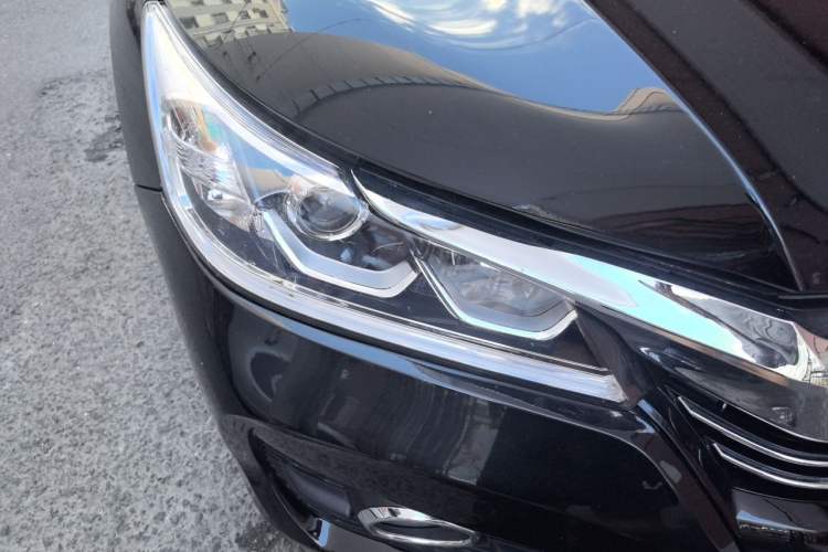 Used Honda Accord 2016 2.0L Elite Edition Right Front Headlight