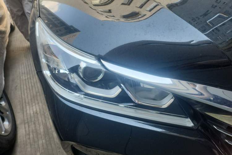 Used Honda Accord 2016 2.0L Comfort Edition Right Front Headlight