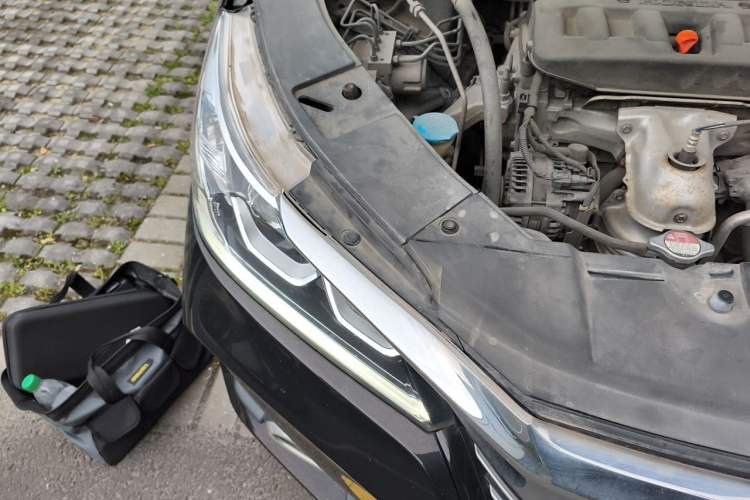 Used Honda Accord 2016 2.0L Comfort Edition Right Front Headlight