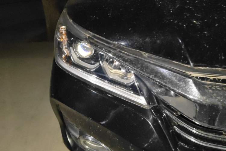 Used Honda Accord 2016 2.0L Comfort Edition Right Front Headlight