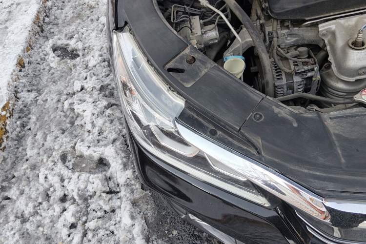 Used Honda Accord 2016 2.0L Comfort Edition Right Front Headlight