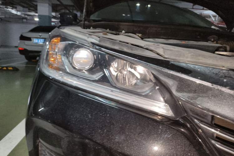 Used Honda Accord 2016 2.0L Elite Edition Right Front Headlight