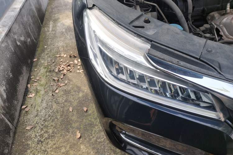 Used Honda Accord 2016 2.4L Zhi Rui Edition Right Front Headlight