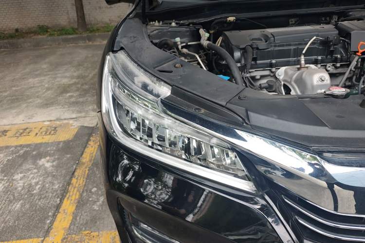 Used Honda Accord 2016 2.4L Luxury Edition Right Front Headlight