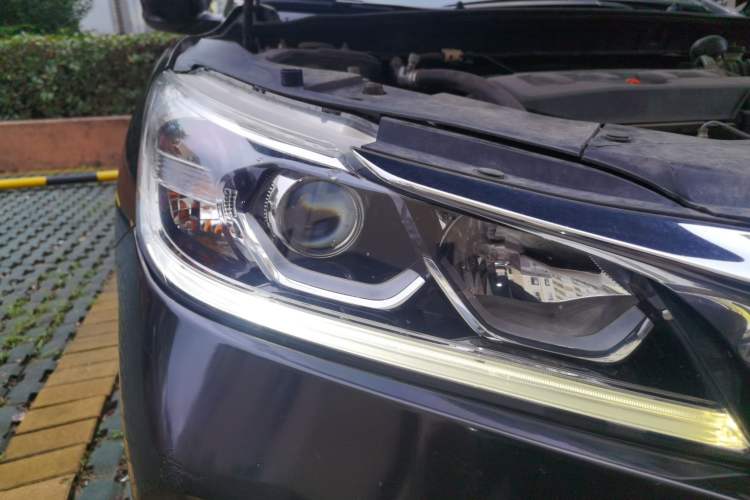 Used Honda Accord 2016 2.0L Comfort Edition Right Front Headlight