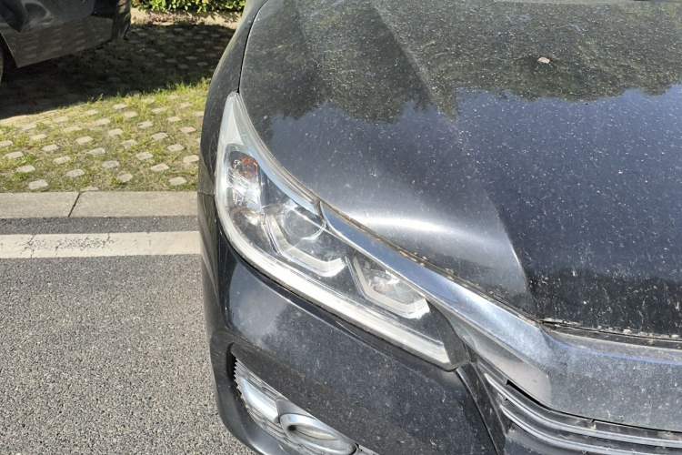 Used Honda Accord 2016 2.0L Comfort Edition Right Front Headlight