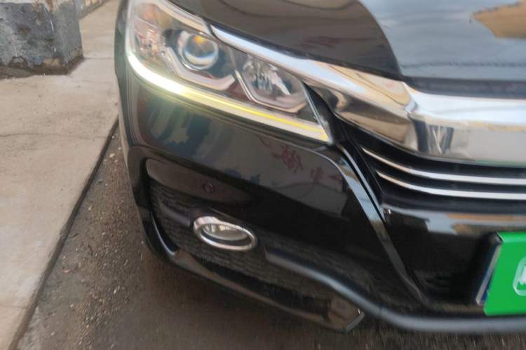 Used Honda Accord 2016 2.0L Elite Edition Right Front Headlight