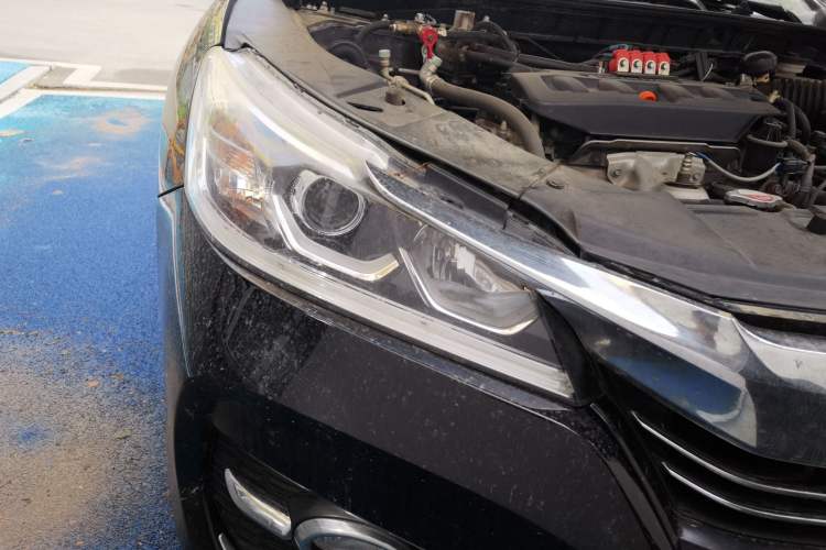Used Honda Accord 2016 2.0L Comfort Edition Right Front Headlight
