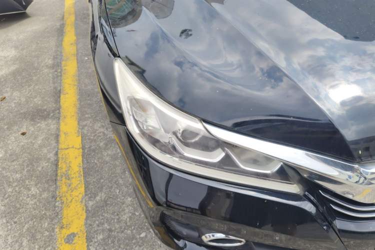 Used Honda Accord 2016 2.0L Elite Edition Right Front Headlight