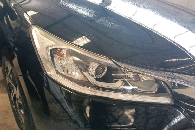 Used Honda Accord 2016 2.0L Elite Edition Right Front Headlight