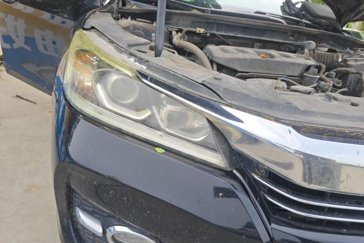 Used Honda Accord 2016 2.0L Comfort Edition Right Front Headlight