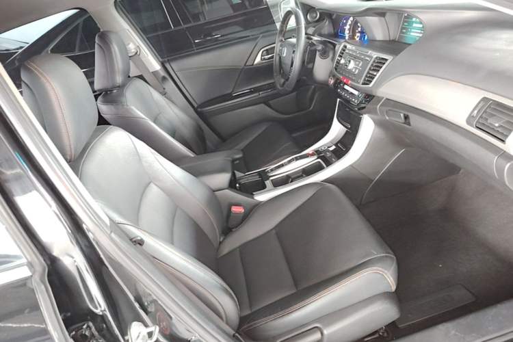 Used Honda Accord 2016 Hybrid 2.0L Sharp Edition Right Front Seat