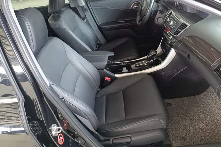 Used Honda Accord 2016 2.4L Zhi Rui Edition Right Front Seat