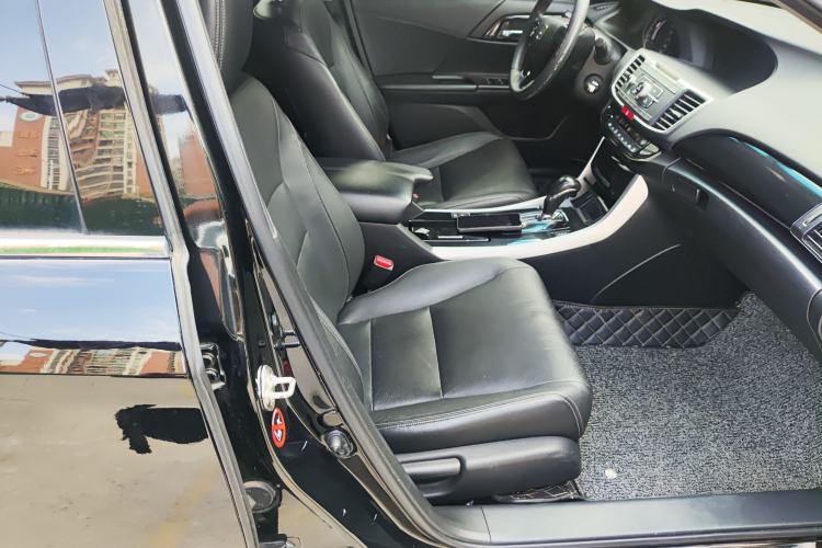 Used Honda Accord 2016 2.0L Elite Edition Right Front Seat