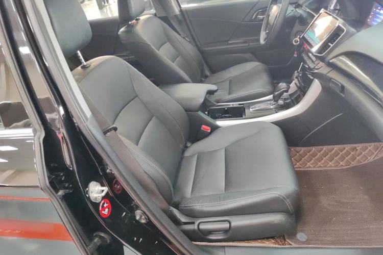 Used Honda Accord 2016 2.0L Elite Edition Right Front Seat
