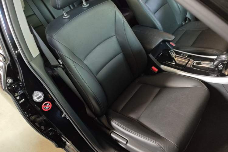 Used Honda Accord 2016 2.0L Elite Edition Right Front Seat